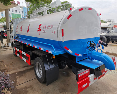 高效清潔，守護(hù)城市 新型環(huán)衛(wèi)吸糞車(chē)（吸污車(chē)）全面解析